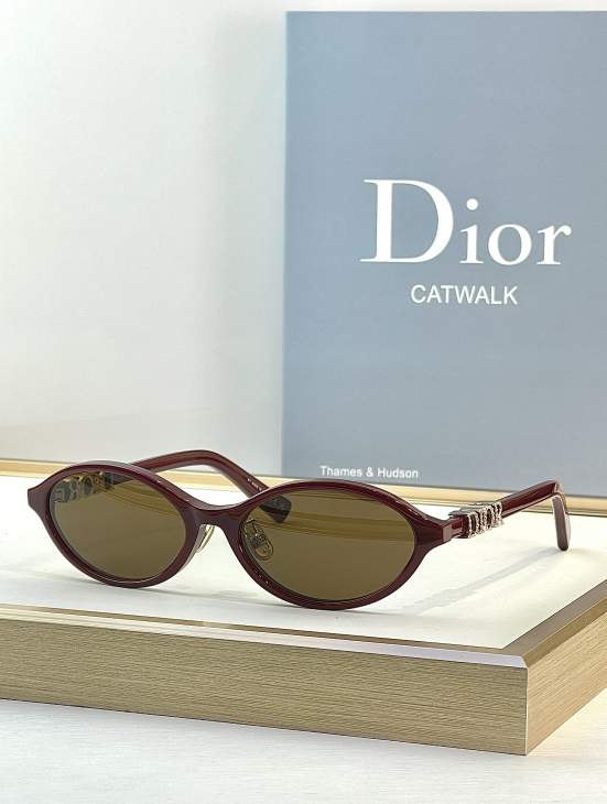Picture of Dior Sunglasses _SKUfw76160924fw